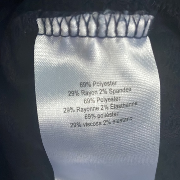 Jessica Simpson Maternity Waffle Weave Top - Picture 6 of 9